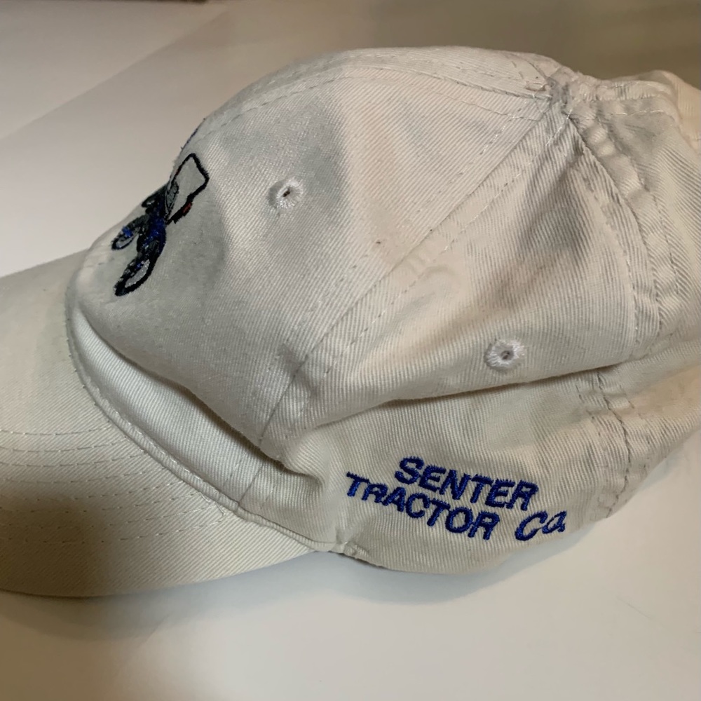 Adjustable hat - Picture 3 of 3